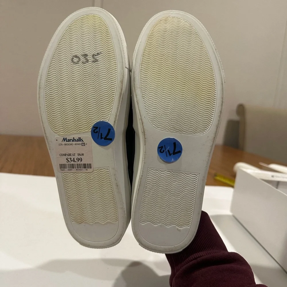 STEVE MADDEN Endell Olive Slip Ons Size 7.5 - Picture 4 of 8